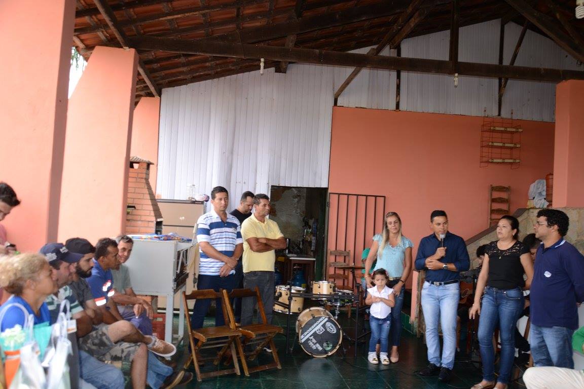 Prefeito Hugo Deleon discursou para agradecer os funcionários e colaboradores da sua administração durante o ano de 2017